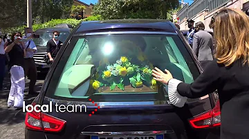 Cosa significa funerale in forma privata?