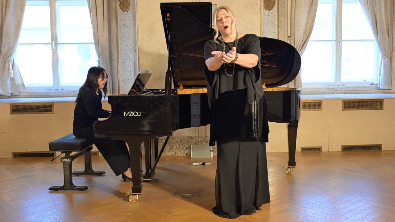 DIANA JACKLIN sings Giuseppe Verdi's song Il poveretto with pianist KAORI SAEKI
