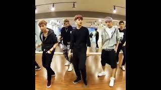 Exo Growl Ot 12 Q What Yours Favorite Song ?