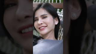 Maria Vania Buka Bukaan Tato Kupu kupu dan Bunga di Tubuhnya