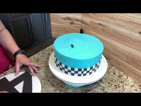 Decorating a Hot Wheels Cake