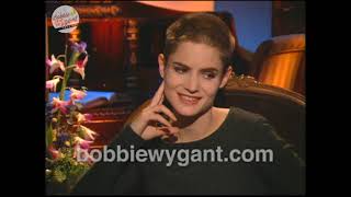 Jennifer Jason Leigh "Mrs. Parker" 11/20/94 - Bobbie Wygant Archive