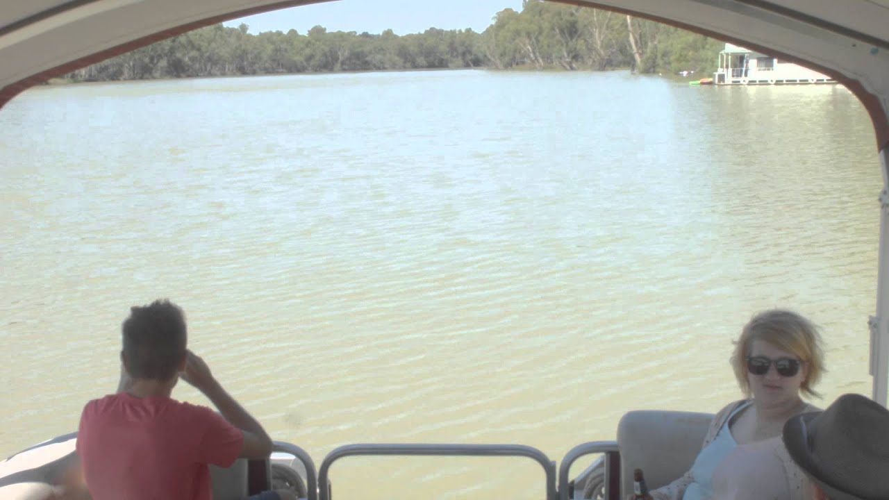 On the Murray River to TrenthamHD