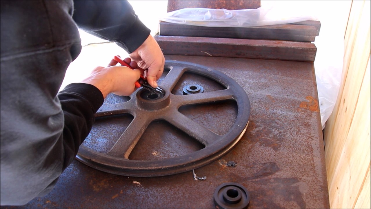 Woodland Mills HM126 bandsaw bandwheel bearing replacement 2 YouTube