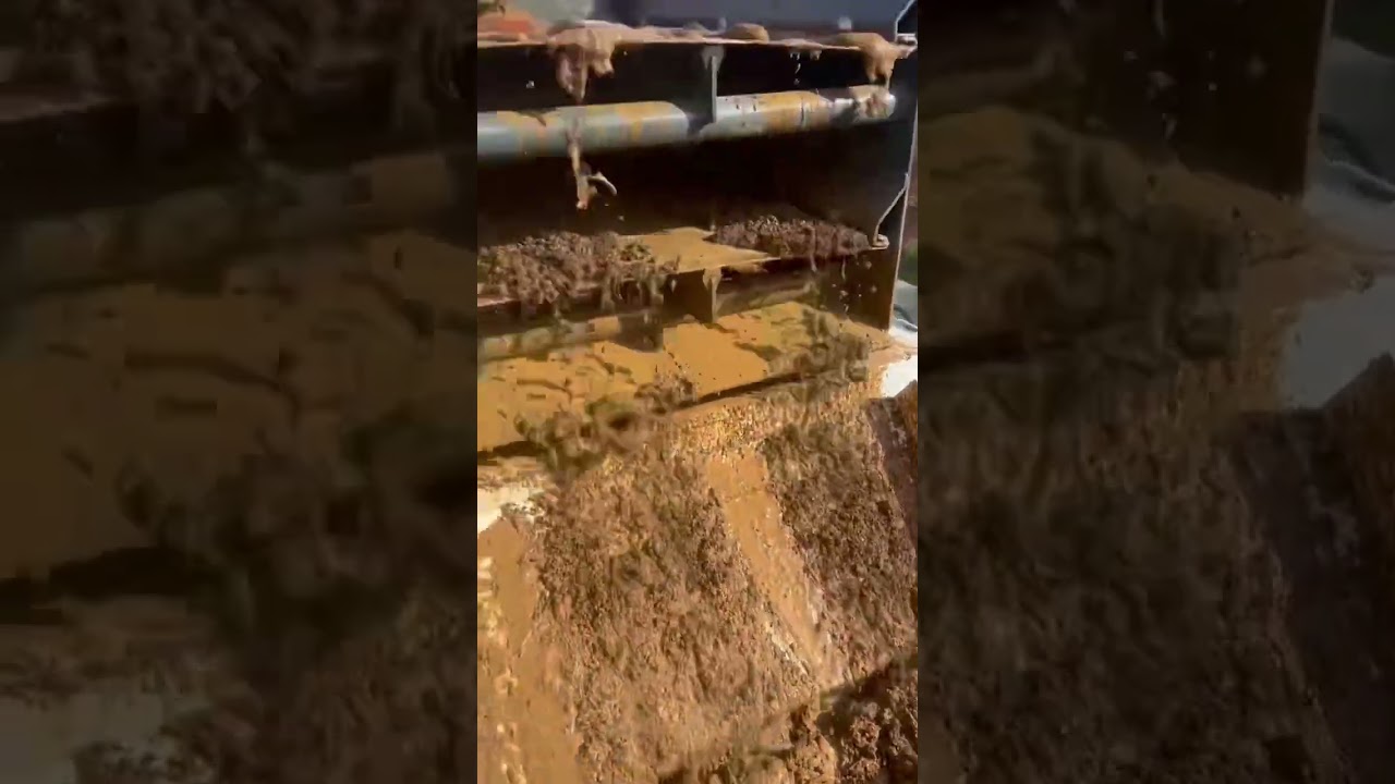 New Edge table for our old shop built shaker.  Mud-rotary drilling.