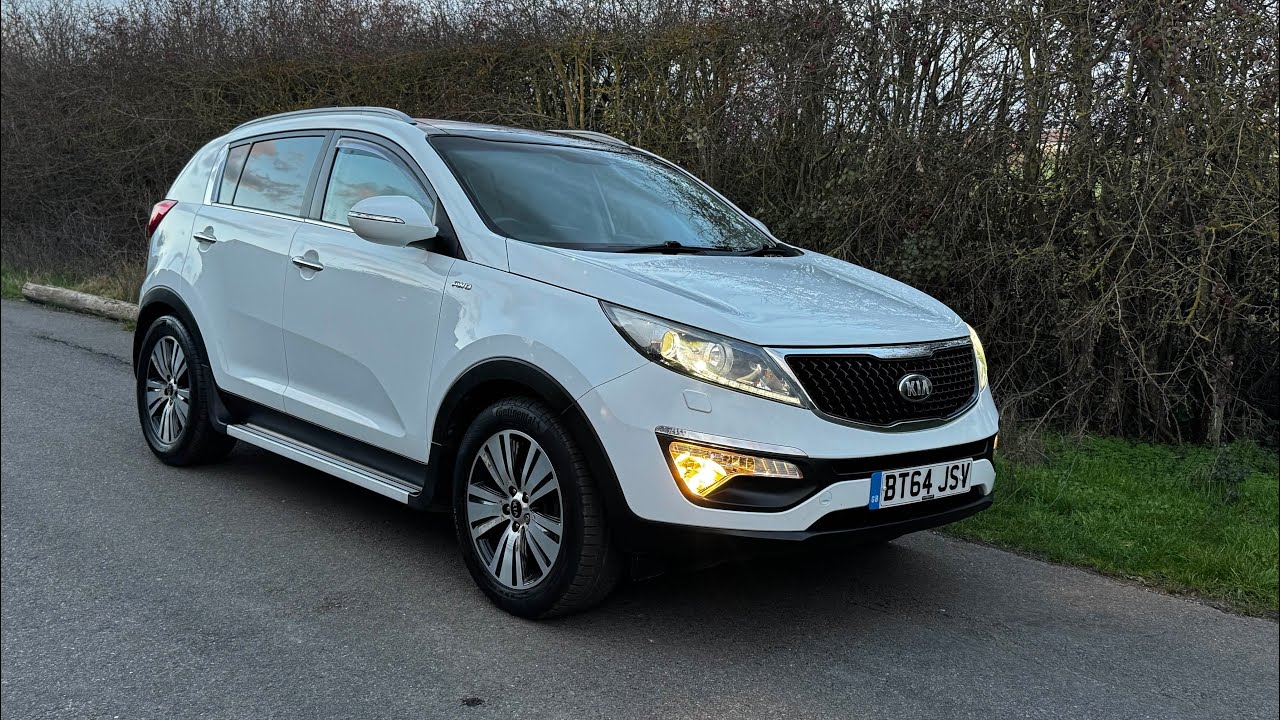 BT64JSV (64) 2014  Kia Sportage KX-3  2.0 diesel 6 speed automatic transmission white 