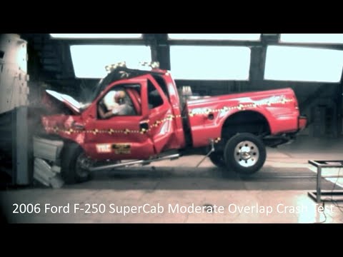 1999-2007 Ford F-250 / F-350 SuperCab Moderate Overlap Crash Test (40% / 64 Km/h)
