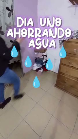 #ahorrando #agua 💧🫰| #acompañame #limpieza de #carro ✨🧼 | #hogar #motivacion #casa #tomaaccion #1