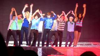 Safety Dance - Kevin McHale - He ain't in a wheelchair! - Glee - San Jose