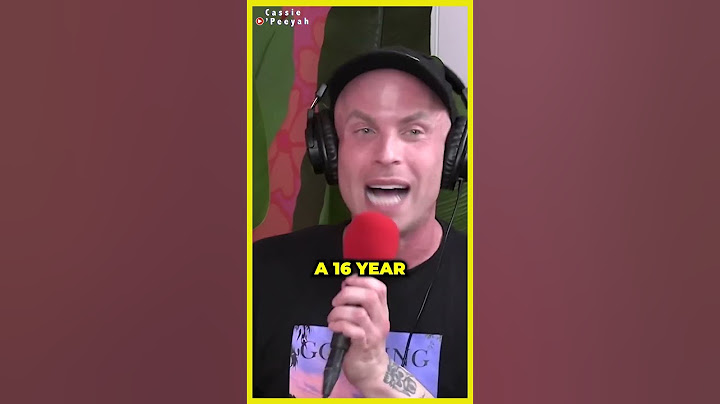 🤣 Bob READS Her Own Entrance Look with Katya #shorts #trixieandkatya #unhhhh #drag