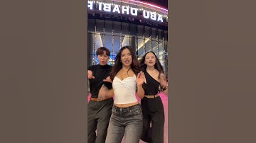 Thumbnail of Cadelinha de Madame Slowed | Viral TikTok dance! | #shorts #dance #viral #tiktok #trend