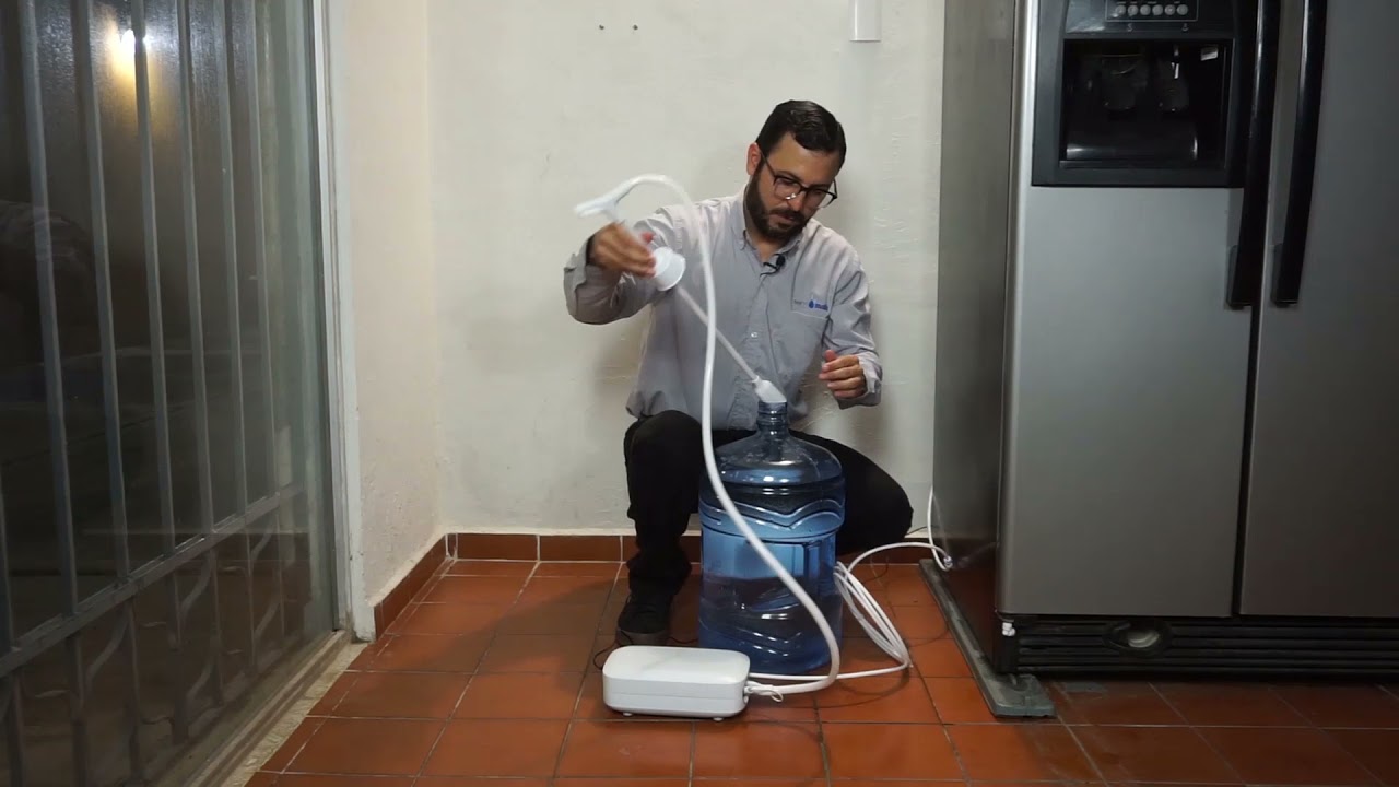  Botella dispensadora de agua para refrigerador de 1.1