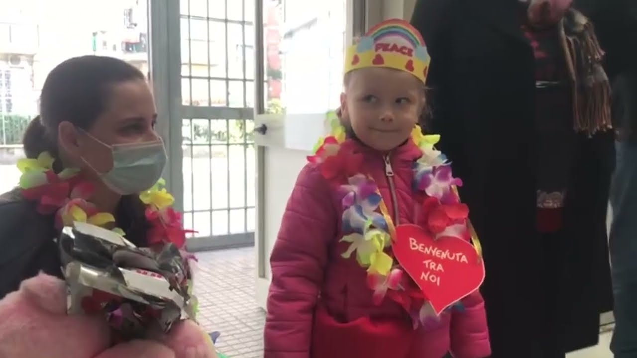 Arriva a Scuola la Prima Bambina Ucraina! Benvenuta in Italia! IC 88 Eduardo De Filippo di Napoli