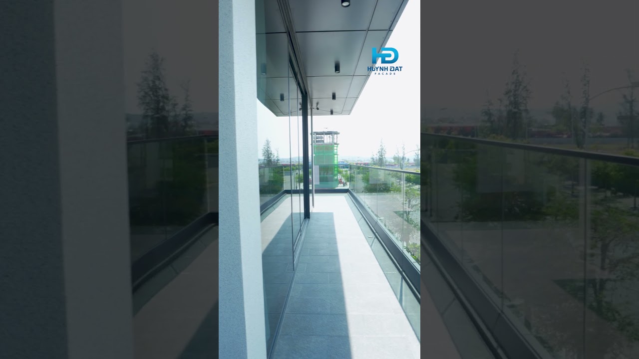 Biệt thự hiện đại ven biển Phan Thiết #home #bietthu #nhomkinhhuynhdat #nhadep #cuaslim #nhadep