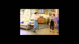 Video thumbnail of "Laverne and Shirley Show Opening"