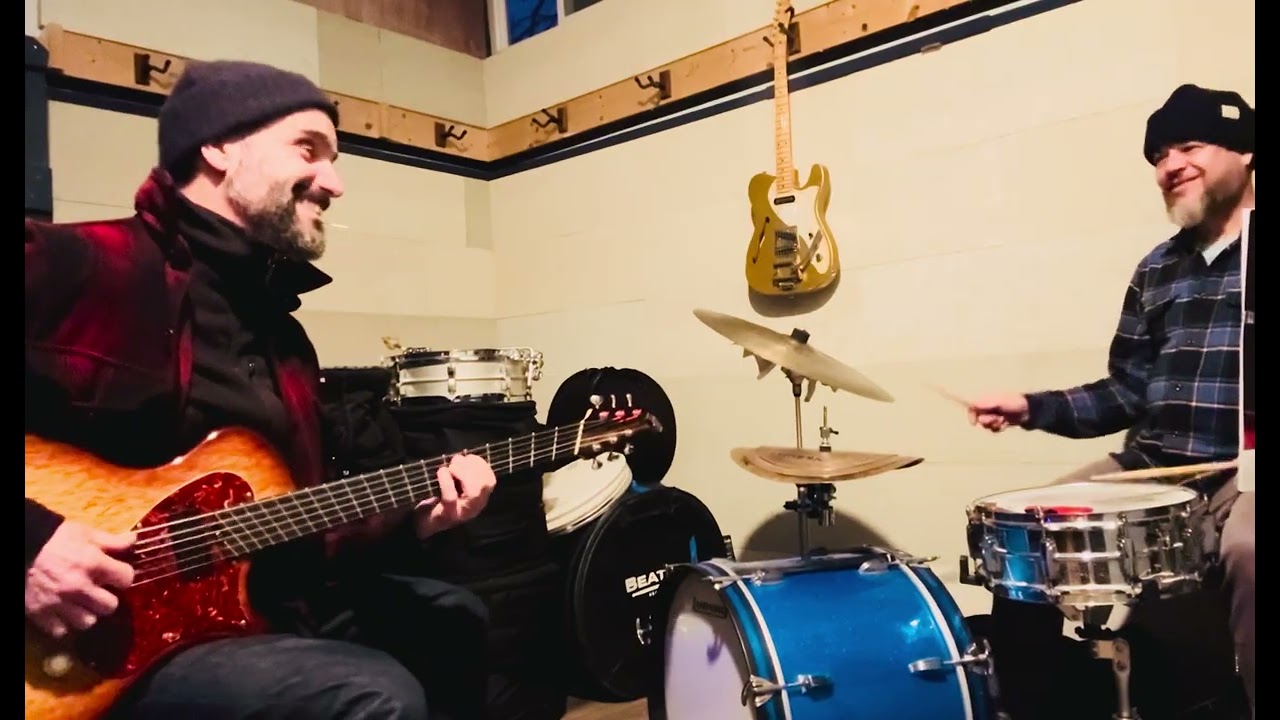 Charlie Hunter & George Sluppick - Feel Like Making Love