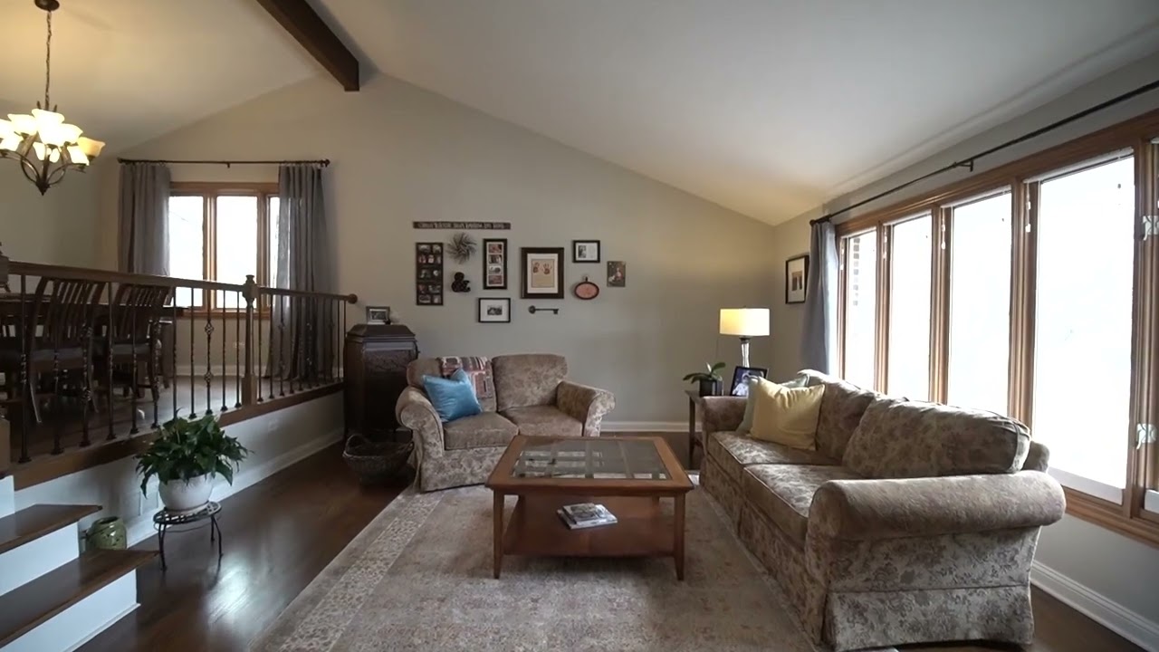 9107 magnolia Tinley Park IL 60487