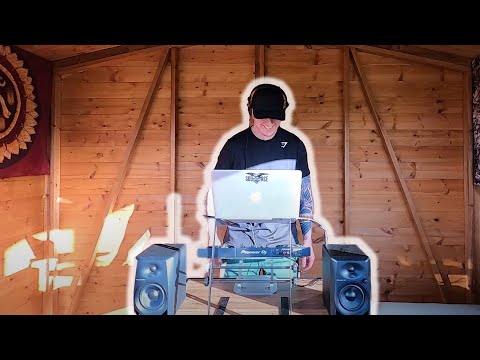 Bouncy/Hard Techno mix