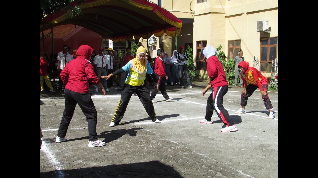  Permainan  Tradisional  Hadang Gobak Sodor Galah Asin 