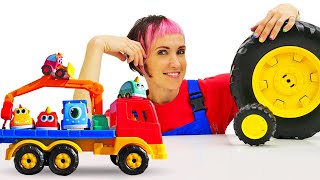 Toy cars need help! The Repair Shop song for kids. The Mechanic song & nursery rhymes for babies. screenshot 4