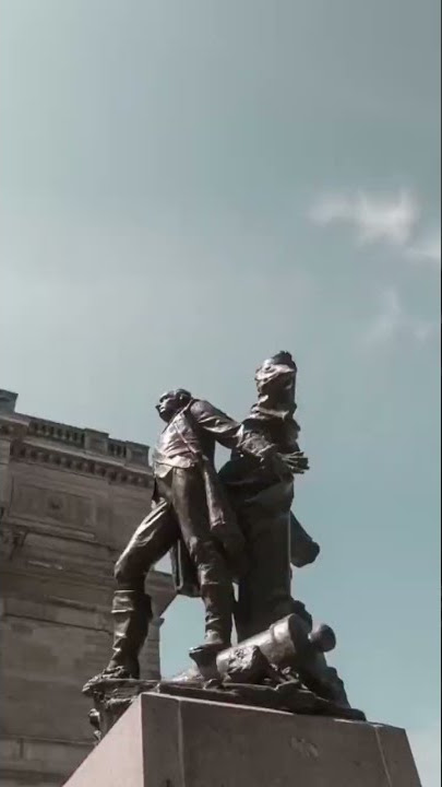 this feels like summer 🫶 (tiktok: @malick.fr)