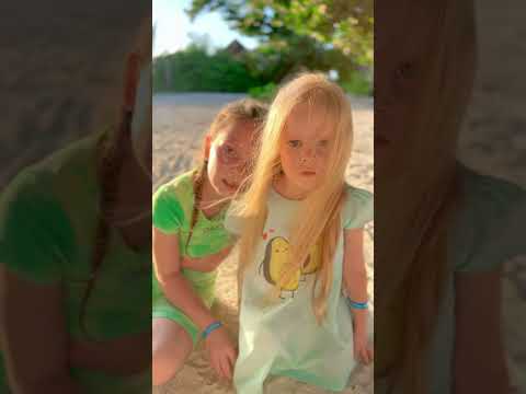 Сьюзи может даже не говорить. И так все по взгляду понятно #betsy #если