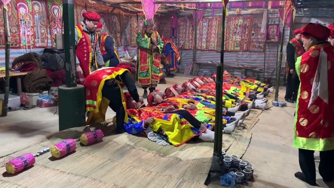 Tẩu trồ tại lễ cấp sắc 12 đèn Nậm Mười