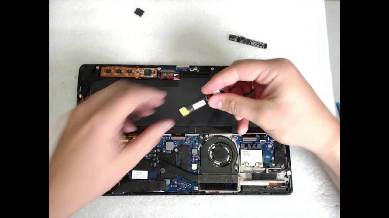 Ремонт планшета. Замена задней камеры в планшете Samsung XE700 - YouTube