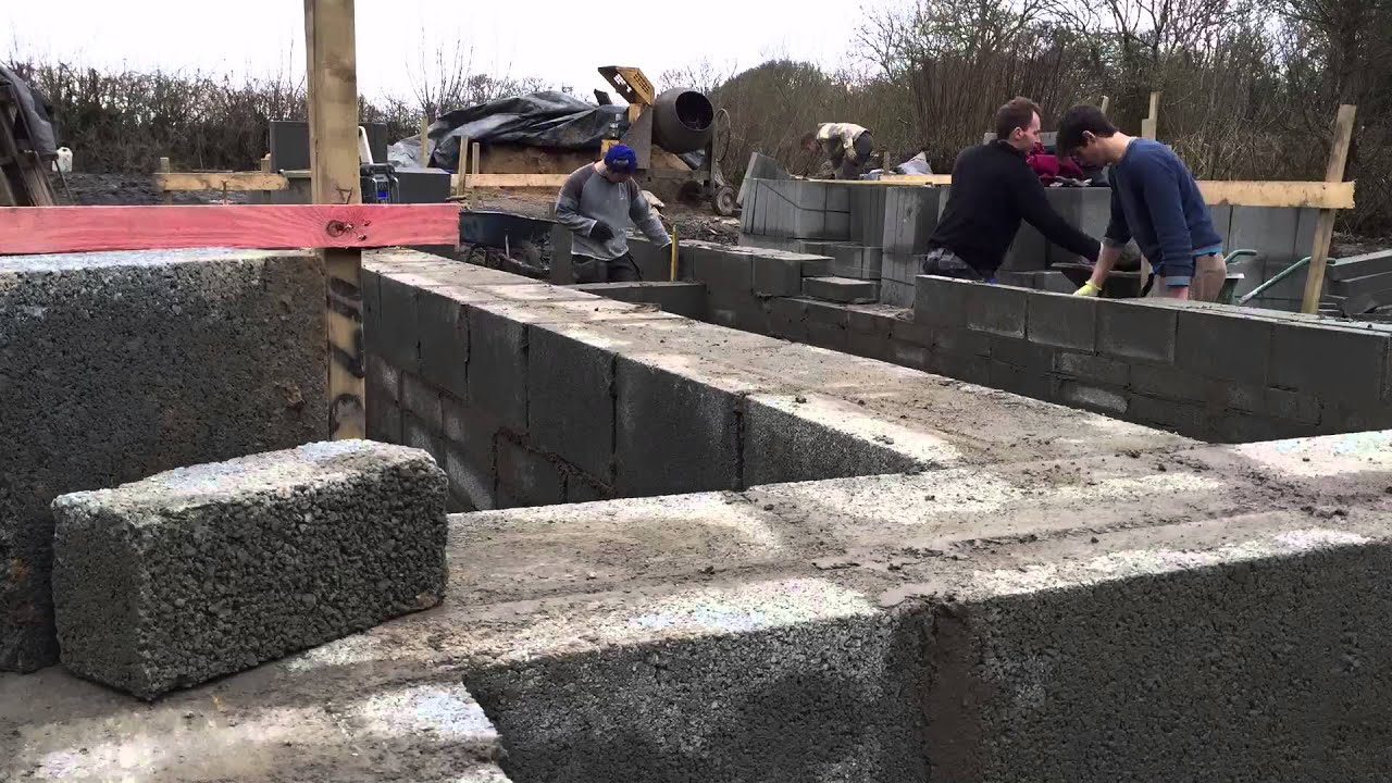Concrete block laying - YouTube