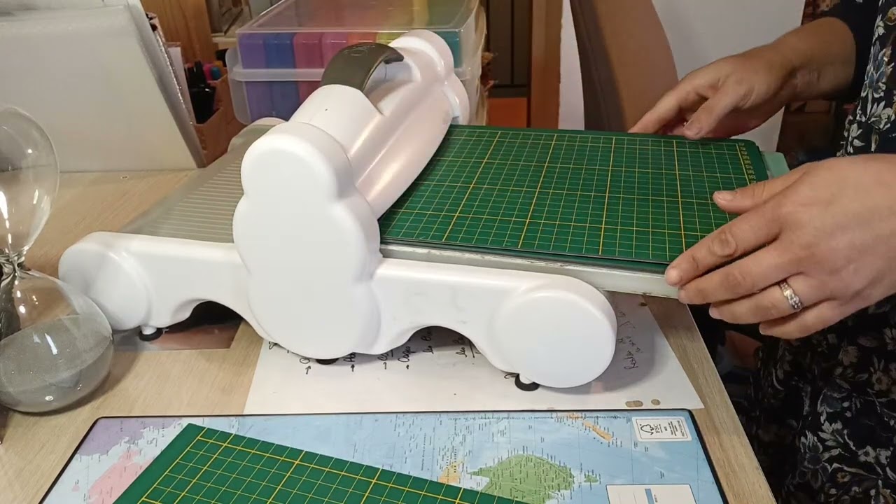 Test tapis découpe Action / plaques big shot. C'est hallucinant !!!!!