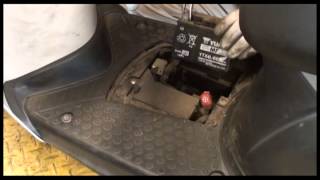 トゥデイ【AF61】のバッテリー交換をしてみた [場所・位置]