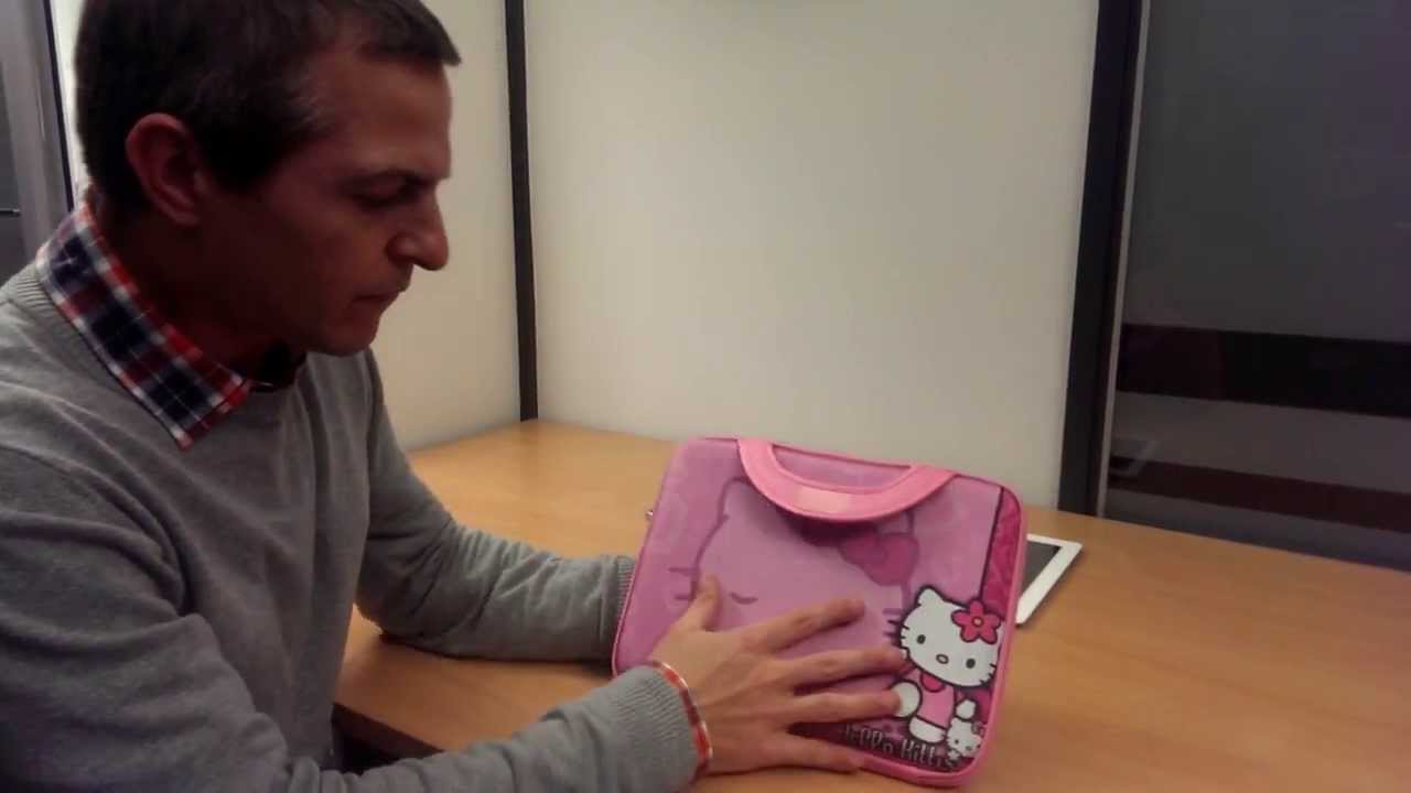 Hello Kitty Themed Bag with Handles review for iPad 2/3/4/Air/Mini and 9-11" Tablets