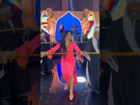 الي ابوه صعيدي مايخافش محمود الليثي الراقصة نجلا رقص شرقى  