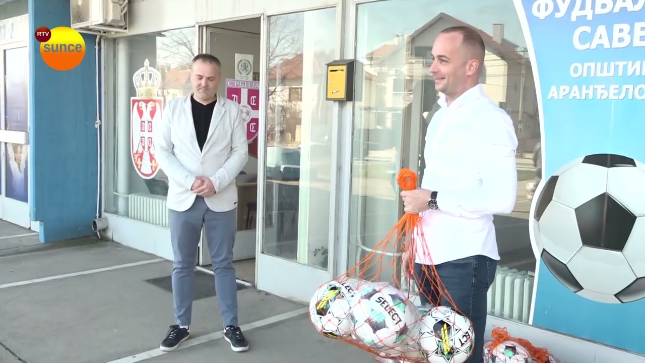 Podeljene lopte klubovima opštinske lige