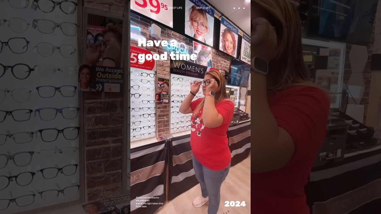 Influencer likes our glasses very much 