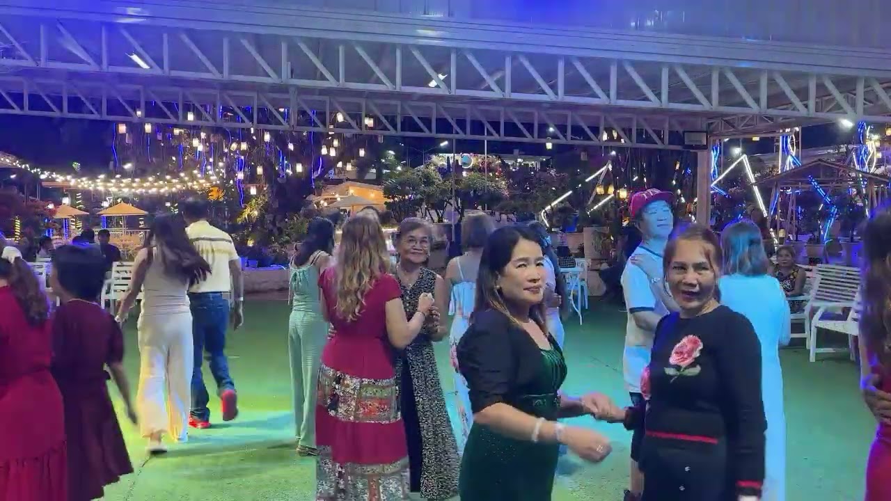 Double-step Medley song | Madam Tonyang Covers