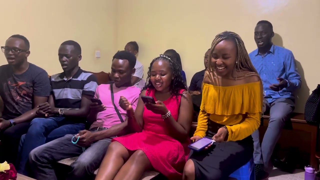 ANGAZA NJIA MAMA// MWARABU