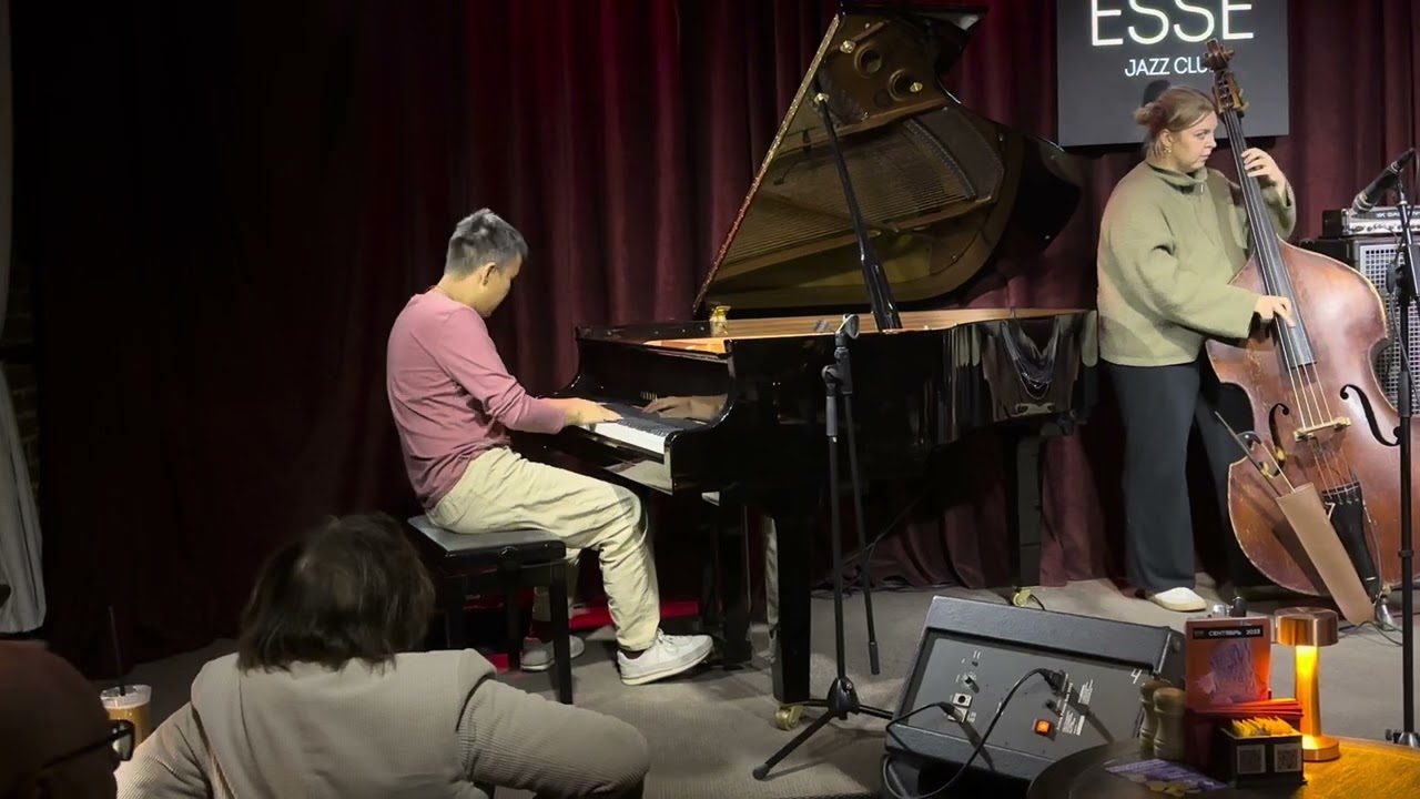 Джаз клуб ЭССЕ.