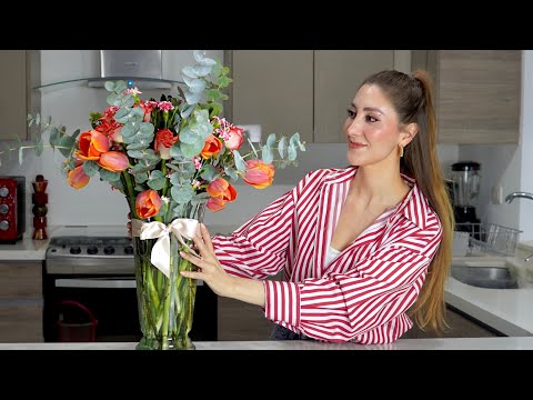 ASMR Delicate Floral Arrangement | Gentle Trimming, Scissors & Water Effects for Tingles Soft-Spoken