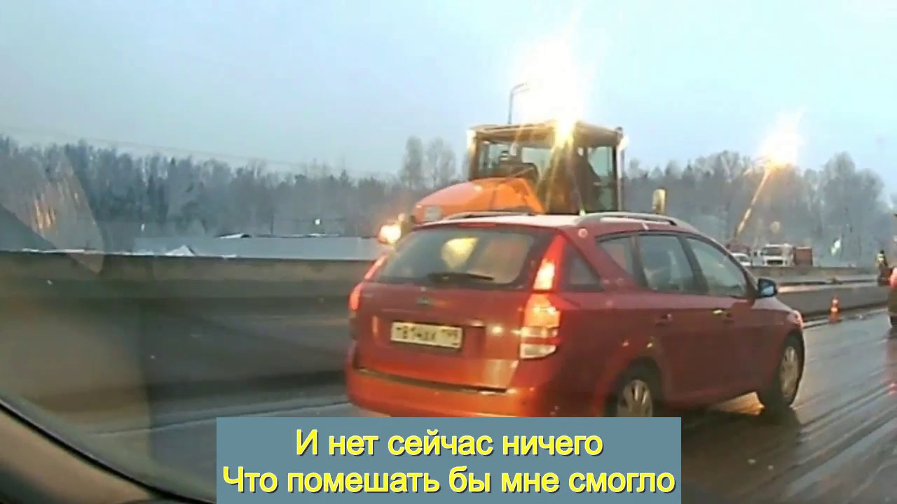 Машина которая укатывает асфальт Машина которая укатывает асфальт