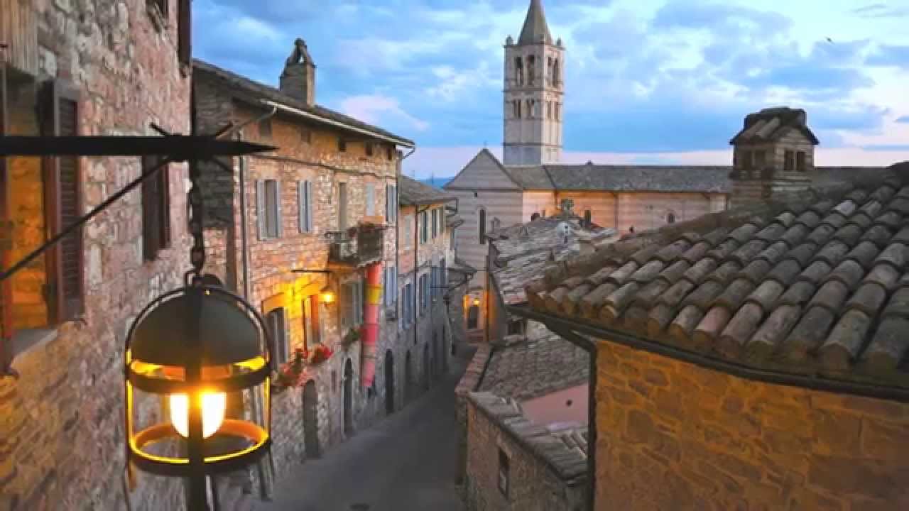 "Wander Through This World" featured in Ep 10 of the Crazy Amazing Humans Podcast