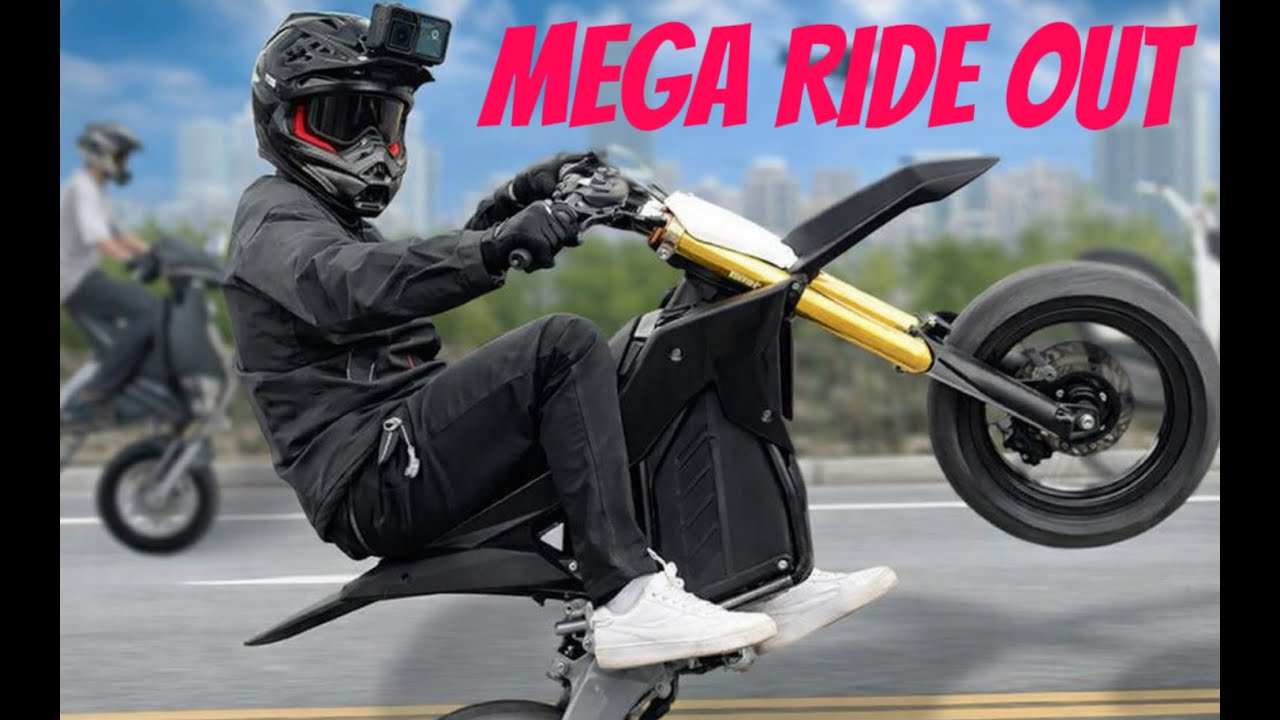 I Didn't Expect This Many Riders to Pull Up on My E-Bike Ride Out