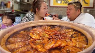 More than 20 catties of abalone and prawns, Monkey can be steamed in a pot and poured with secret s