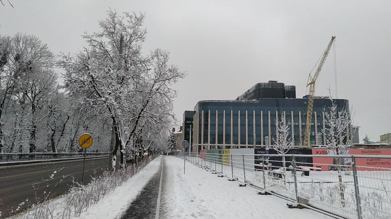 Львів 2021: вулиця Стрийська від Сахарова до парку культури відпочинку Хмельницького, нова забудова