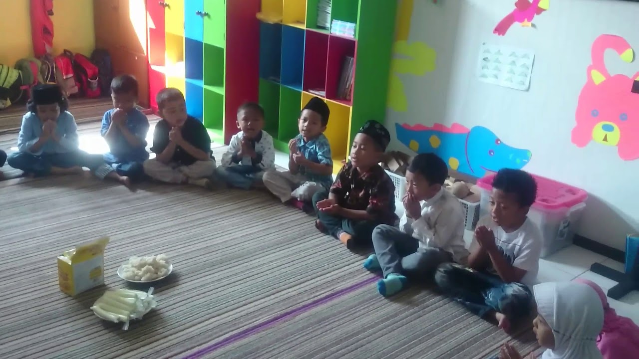 Doa Mau makan 🍴 _ Paud Al Madina Wonosobo 2017 - YouTube