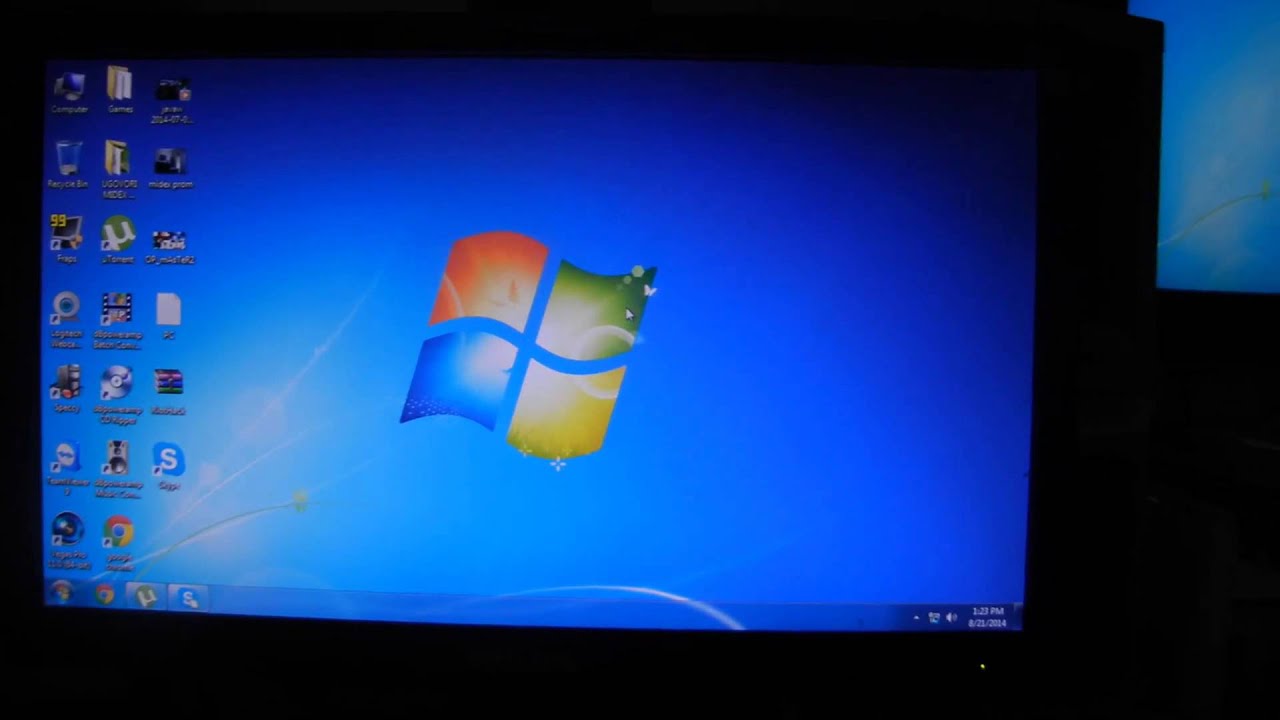 How to Connect two monitors in one 1 PC? - YouTube