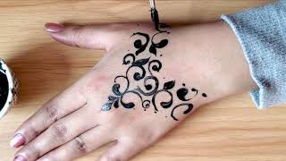 اسهل طريقة لرسم نقش خفيف لخطوبة انيق جدااا /Simple And Very Easy Arabic Mehndi Design screenshot 5