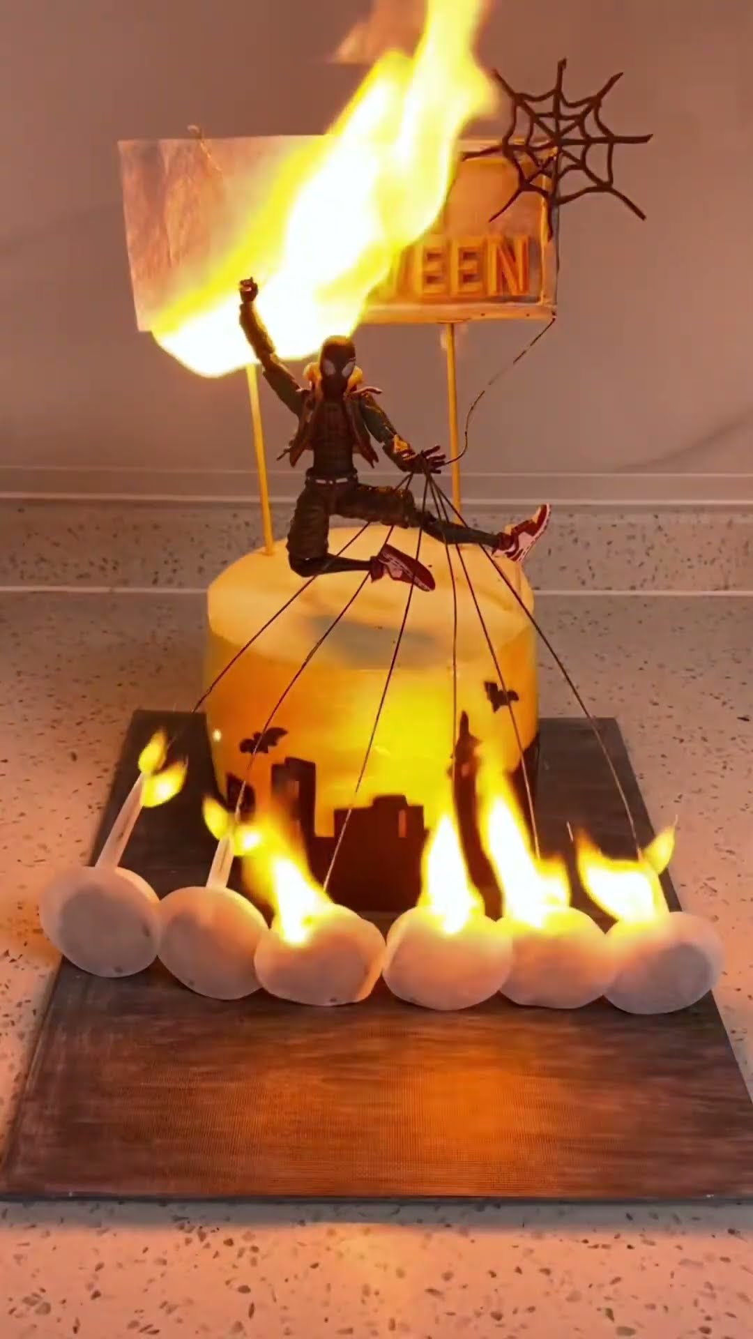 ?️? It’s Halloween, and Puff’s new  Spiderman cake! Spooky and spectacular! #thatlittlepuff