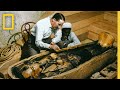 The excavation of tutankhamuns mummy  king tut in color