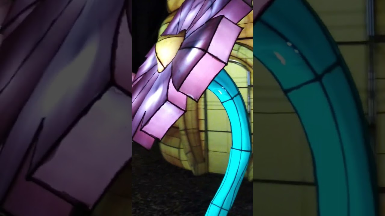 ПАРК ФОНАРЕЙ. Пчелы и улей.